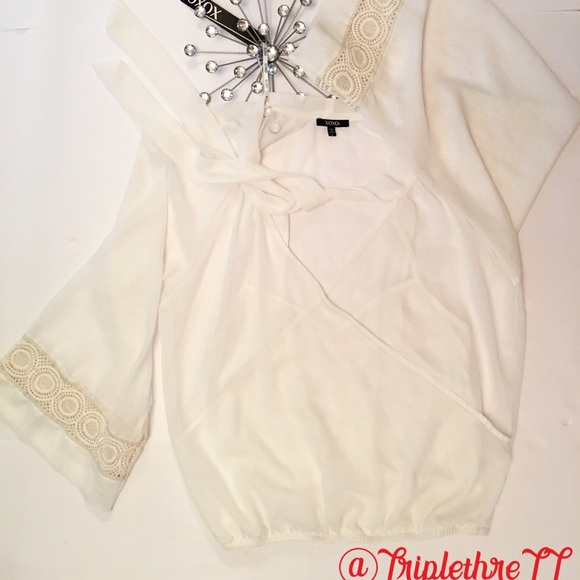 XOXO Tops - XOXO BONE BLOUSE❤️